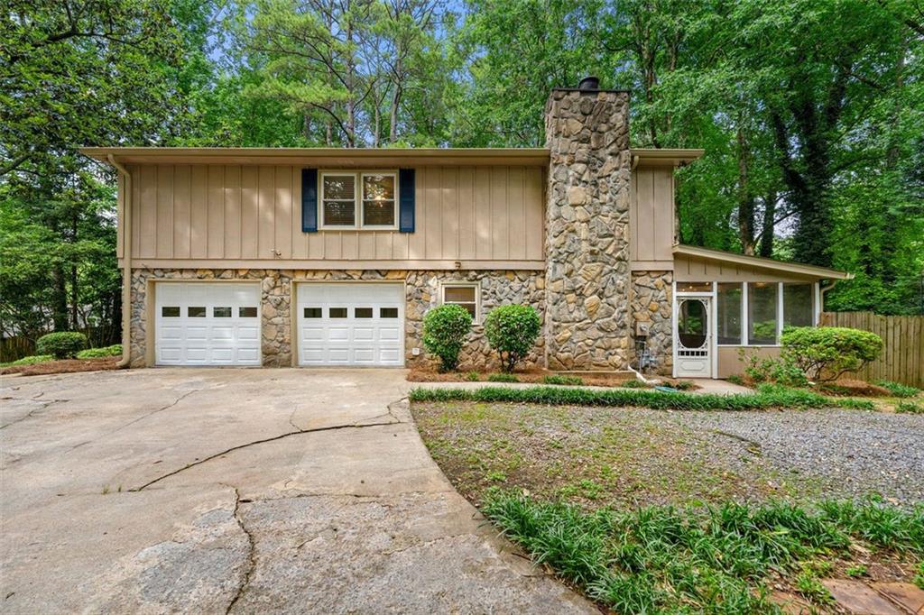 Roswell Downs - Residential