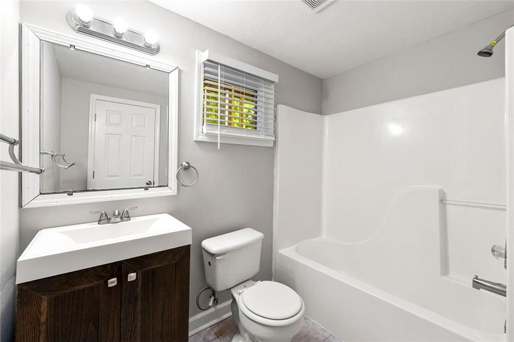 Roswell Downs - Residential