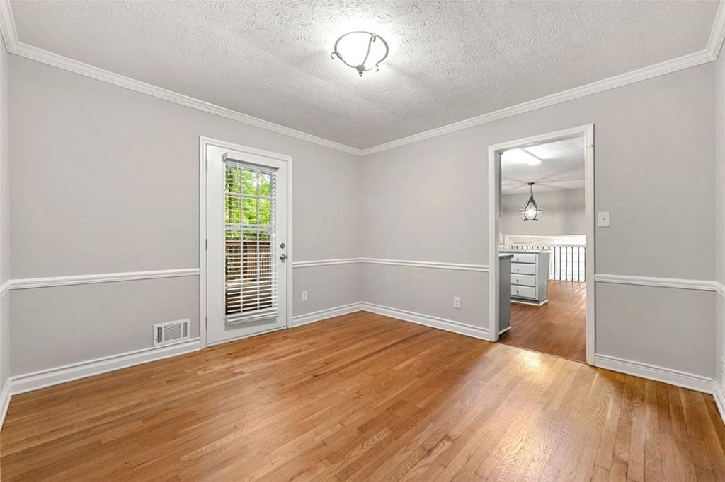 Roswell Downs - Residential