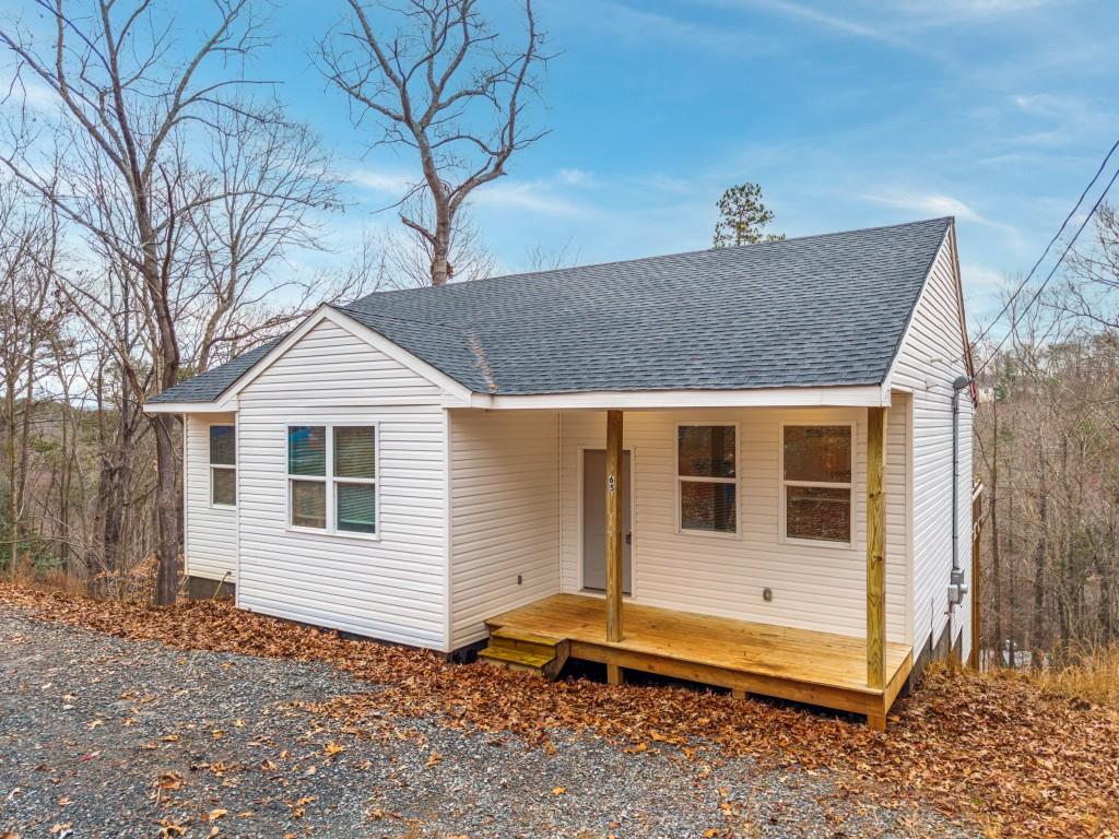 657 Summit Lane