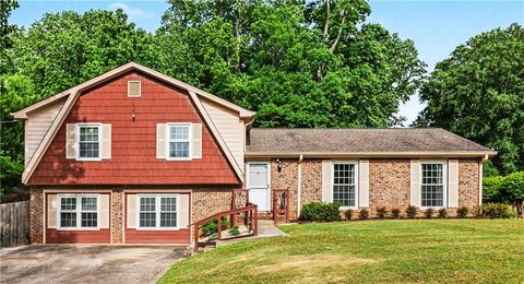 Photo of 1315 Sanden Ferry Drive, Decatur, GA 30033 (MLS # 7762614)