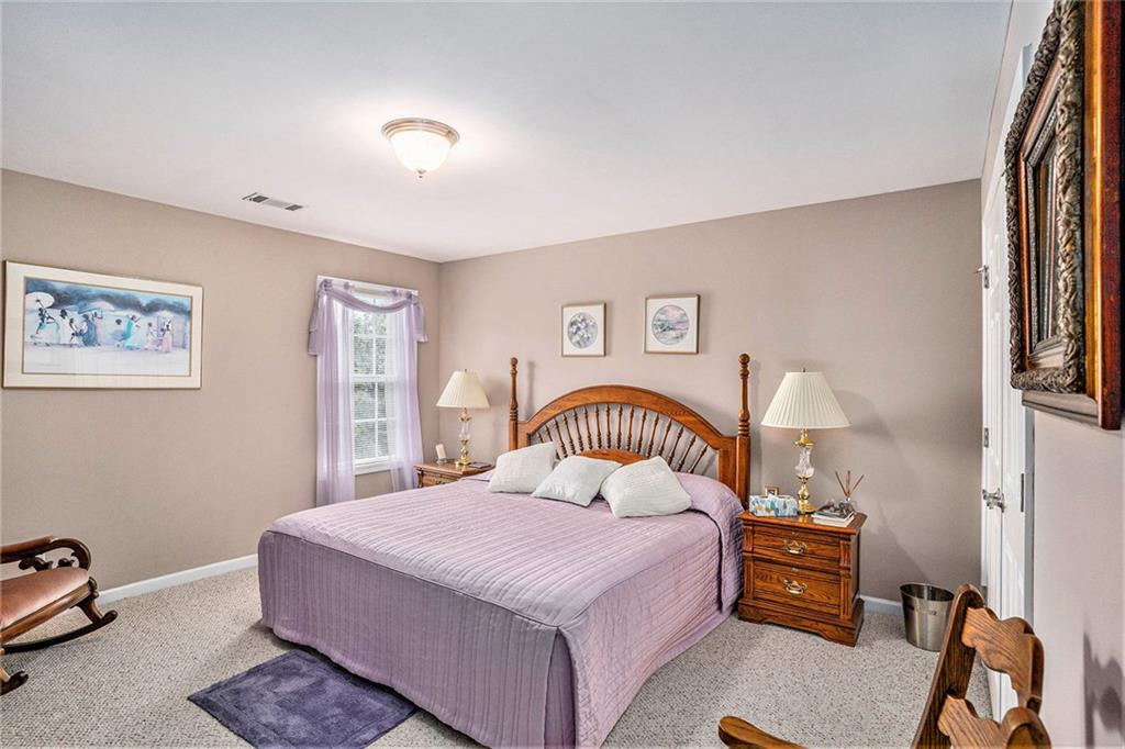 Hampton Manor - Residential