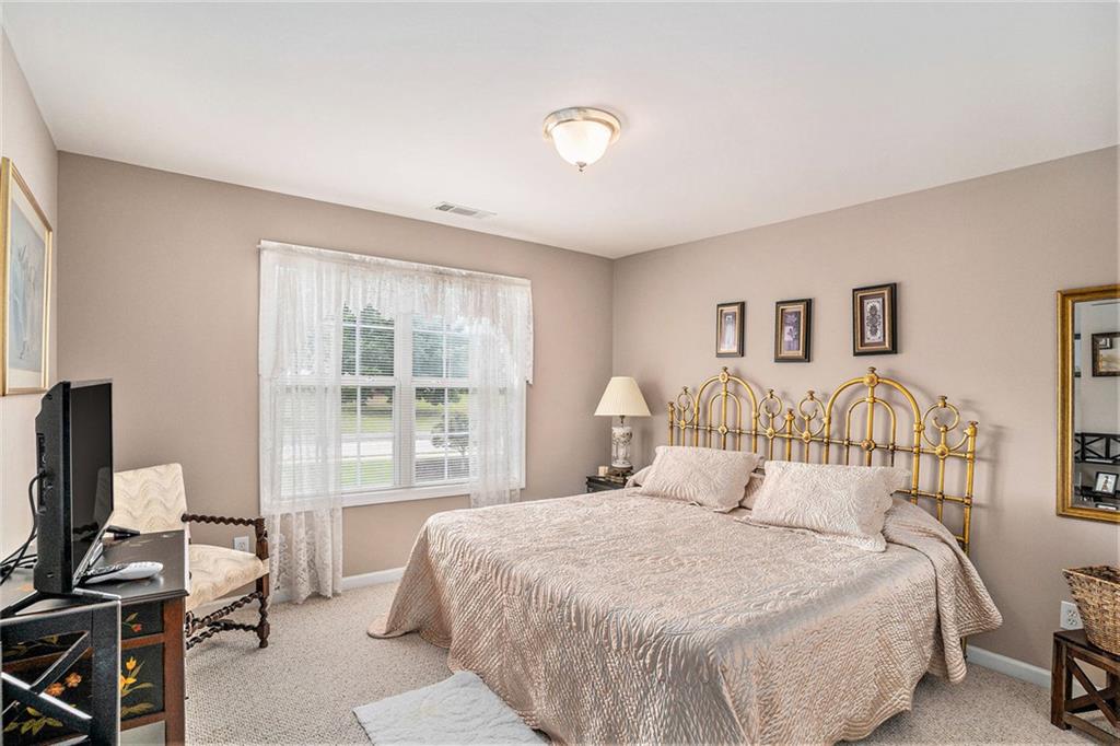 Hampton Manor - Residential