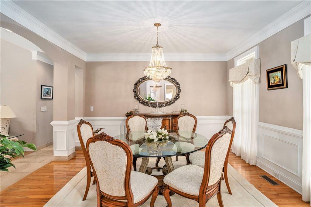 Hampton Manor - Residential