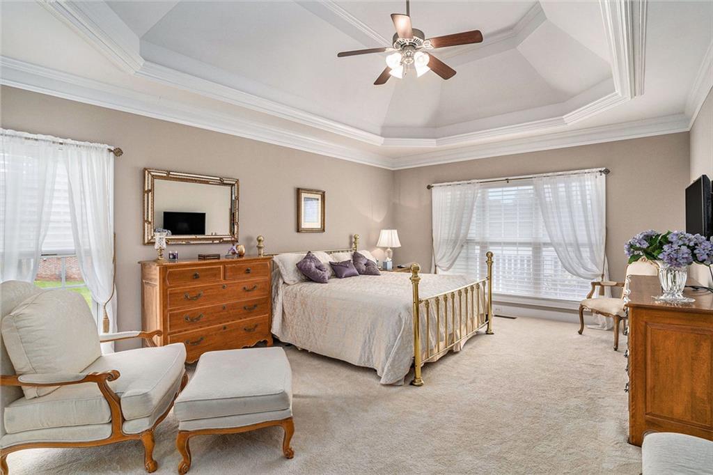 Hampton Manor - Residential