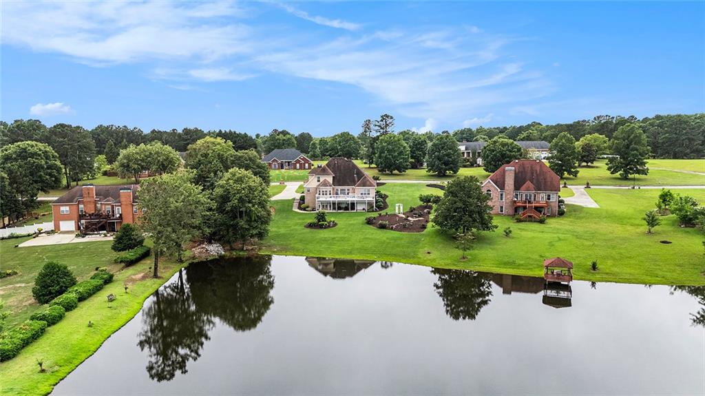 Hampton Manor - Residential