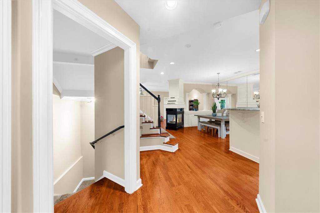 8555 Hope Mews Court, Atlanta, Georgia image 4