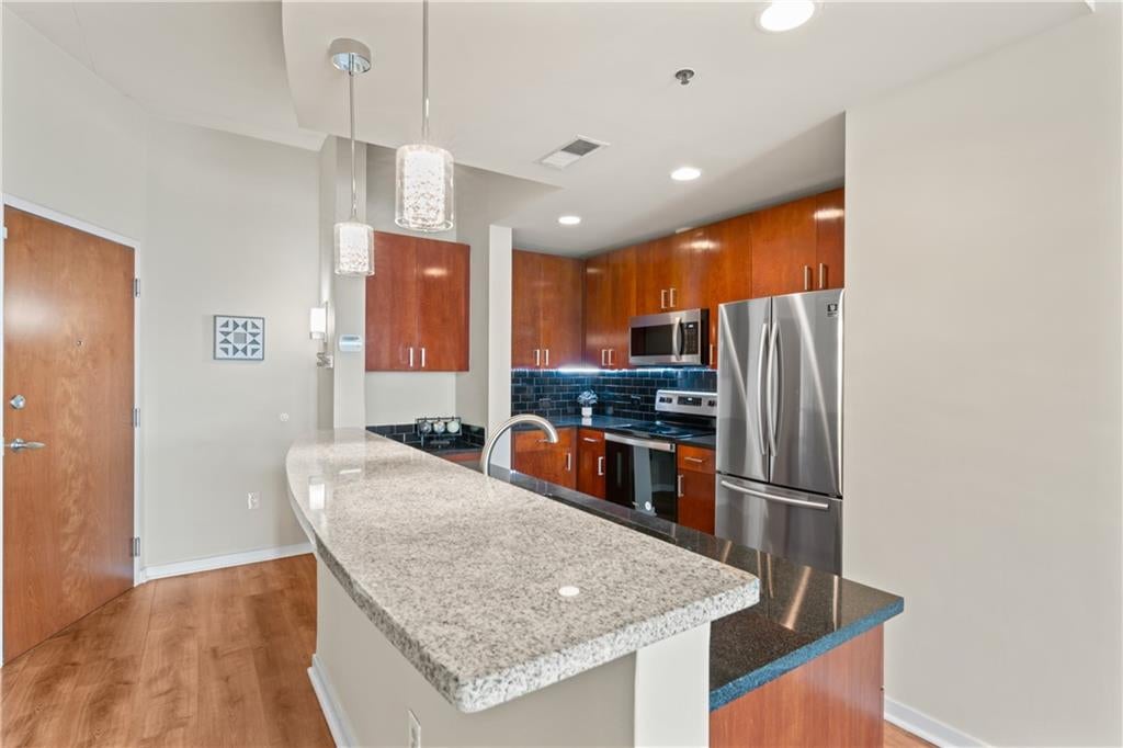 361 17th Street NW 1021