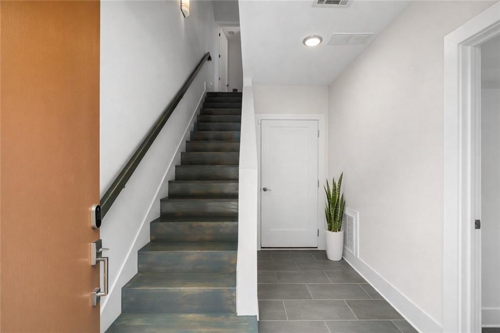 52 Reynolds Square Lane