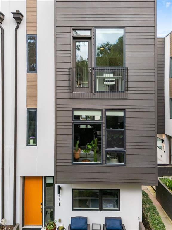 52 Reynolds Square Lane