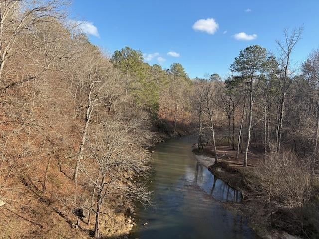 01 Hwy 136 West