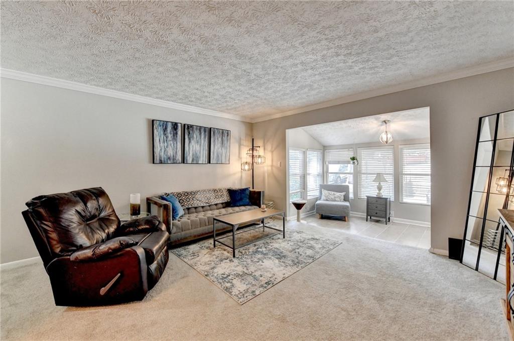 5149 Roswell Road 7