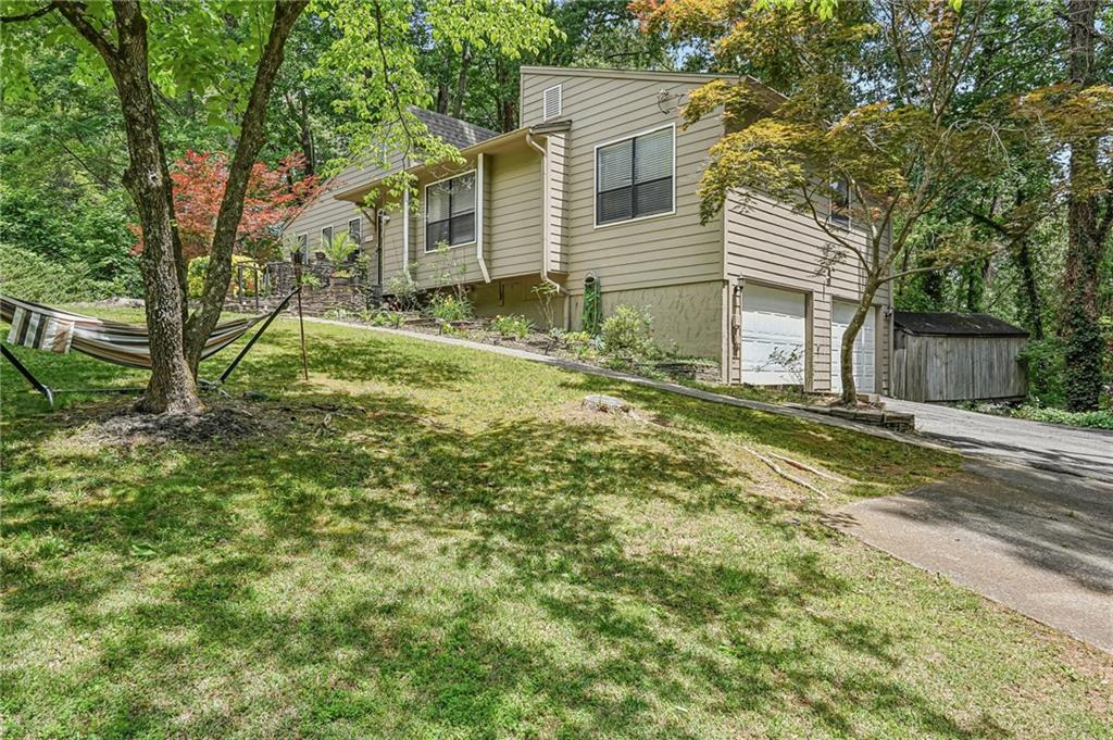 5014 Ridgewald Court NE