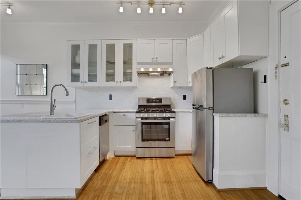 1350 N Morningside Drive NE 13