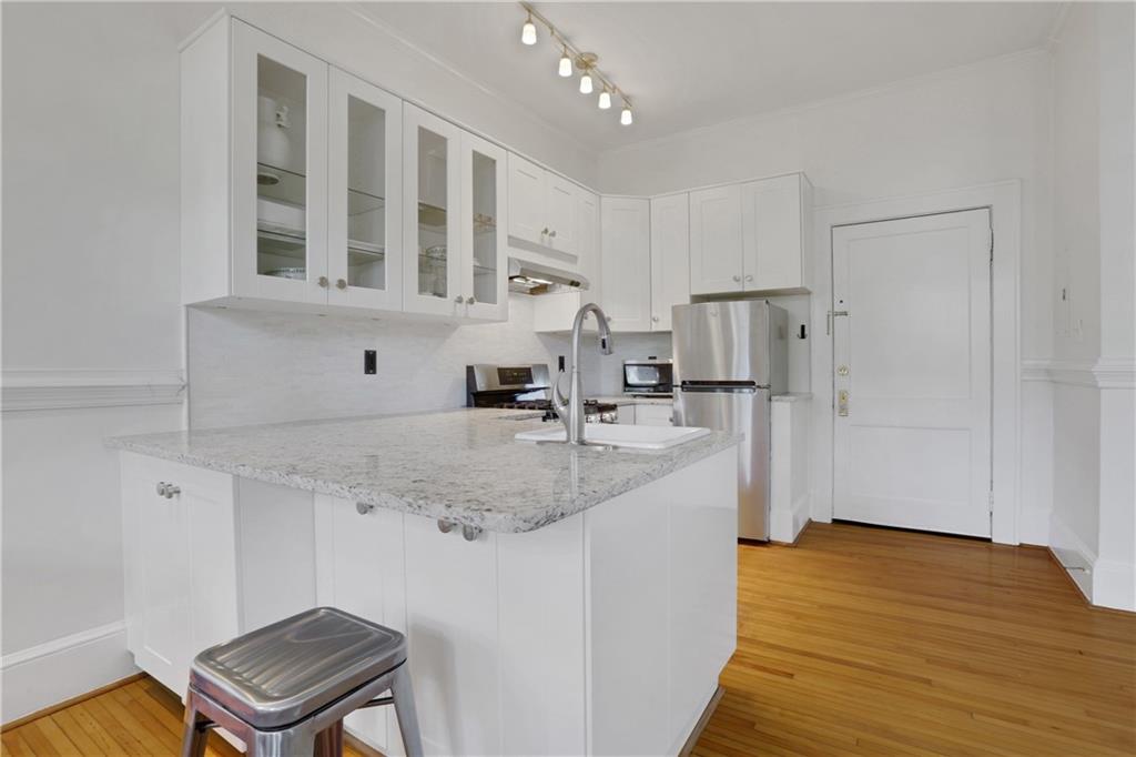 1350 N Morningside Drive NE 13