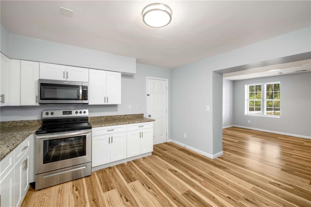 1596 Willowbrook Drive, Atlanta, Georgia image 12