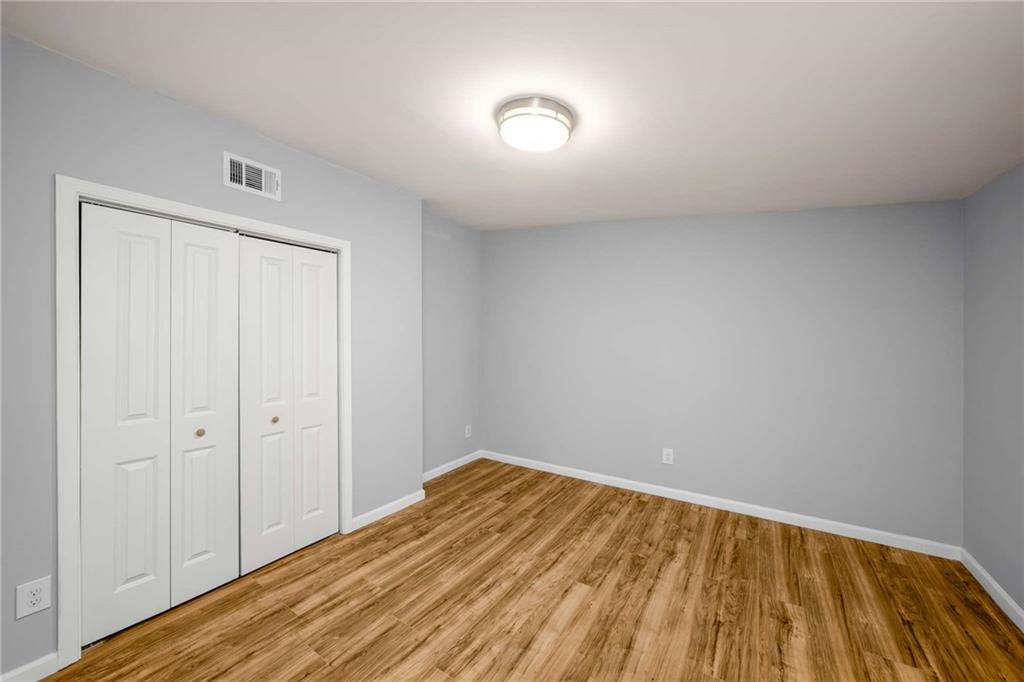 1596 Willowbrook Drive, Atlanta, Georgia image 36