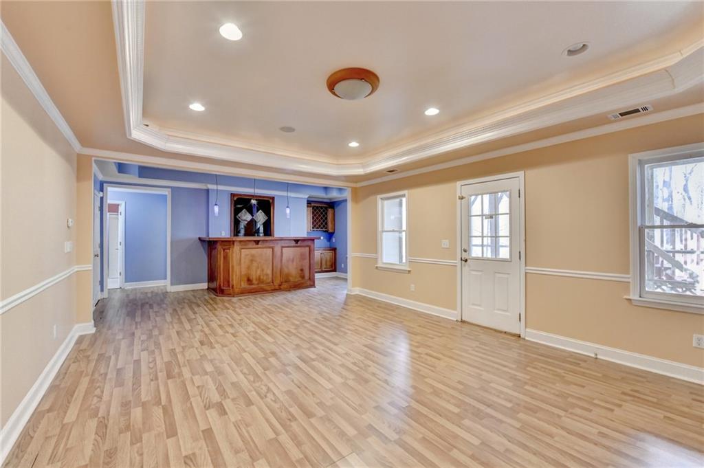 St.Charles /square - Residential