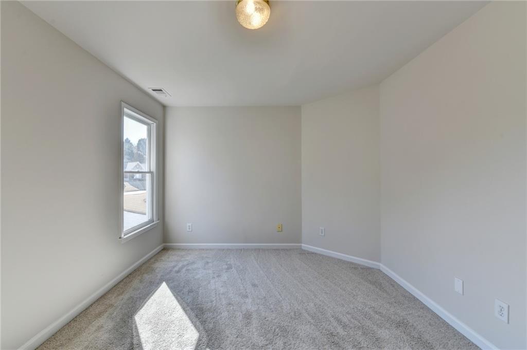 St.Charles /square - Residential