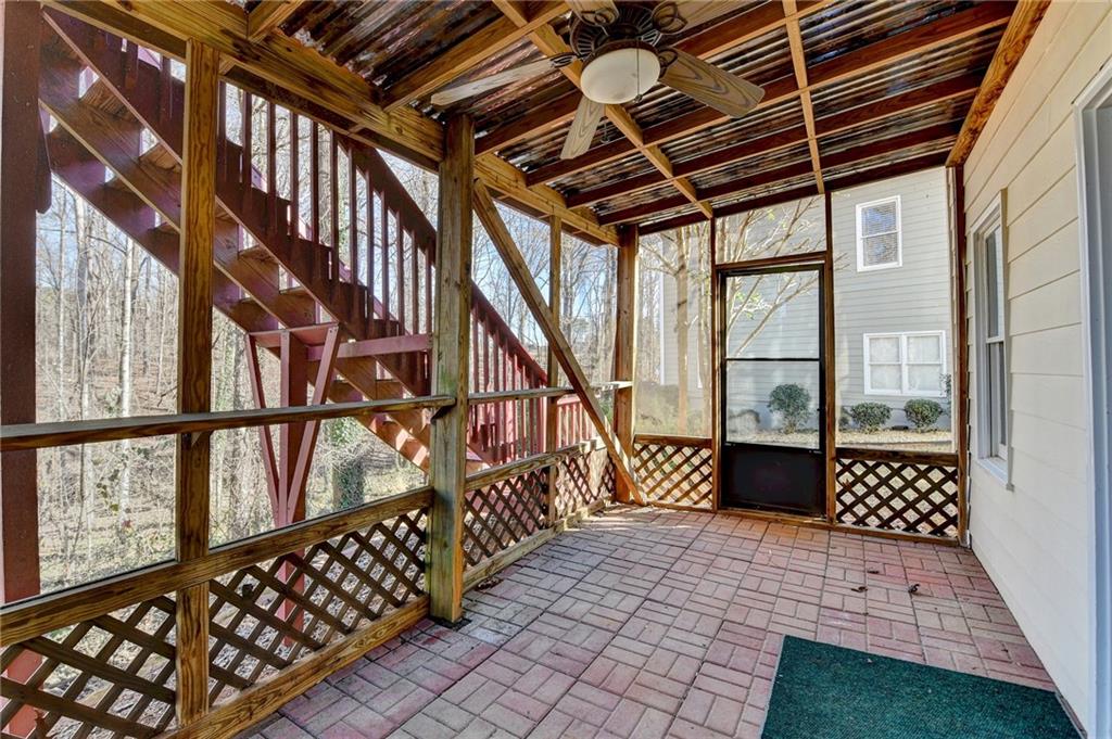 St.Charles /square - Residential