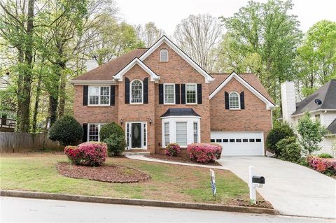 Homes For Sale - 1010 Burycove Lane<br/> Lawrenceville, GA 30043