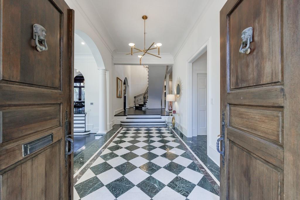 388 Beverly Road NE