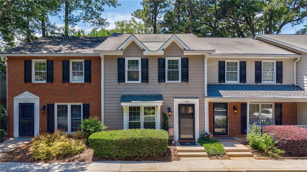 Photo of 104 Courtyard Terrace, Roswell, GA 30075 (MLS # 7785659)
