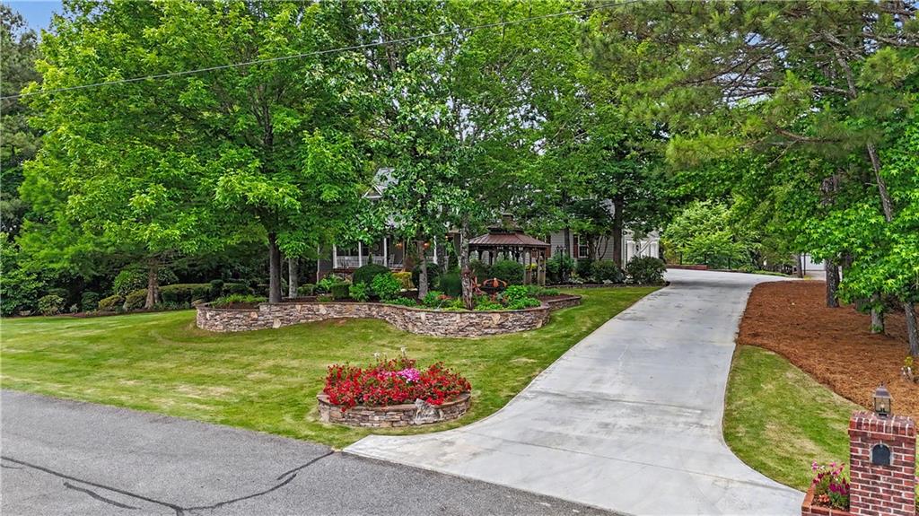12 Hawks Farm Road