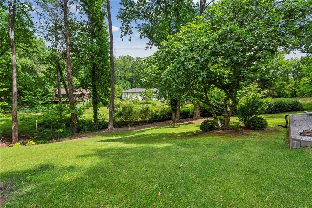 Mableton, Georgia 30126, United States, 3 Bedrooms Bedrooms, ,2 BathroomsBathrooms,Residential,Pending,123003