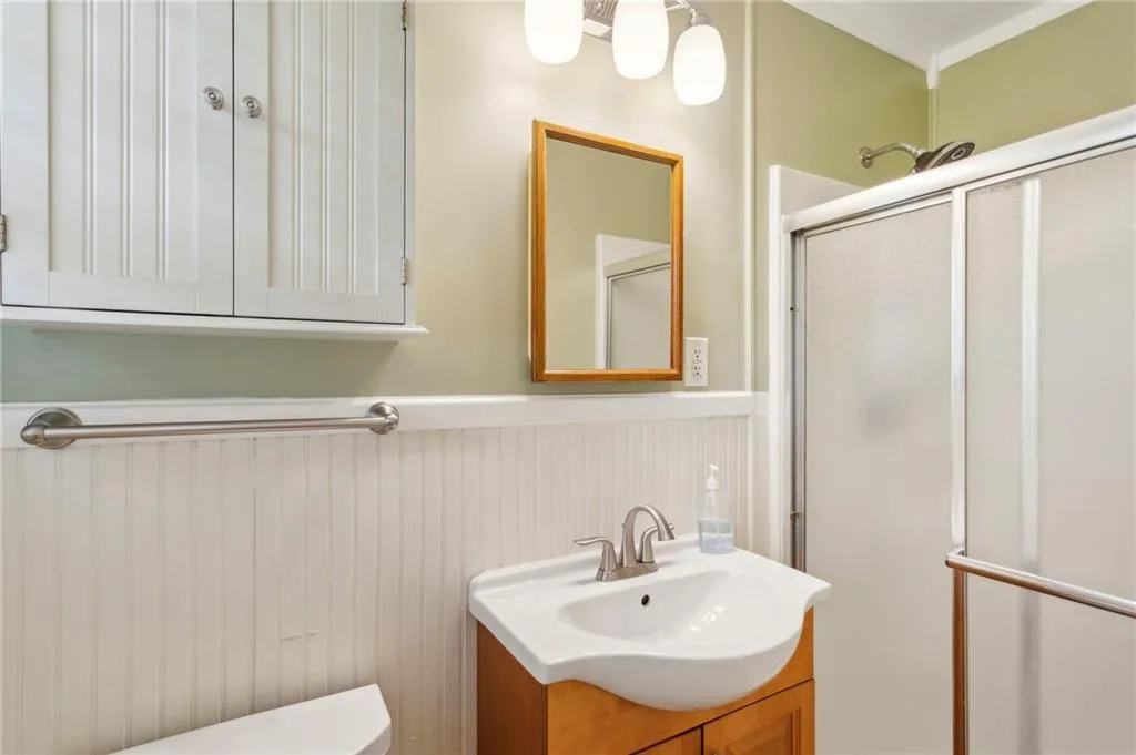 Mableton, Georgia 30126, United States, 3 Bedrooms Bedrooms, ,2 BathroomsBathrooms,Residential,Pending,123003