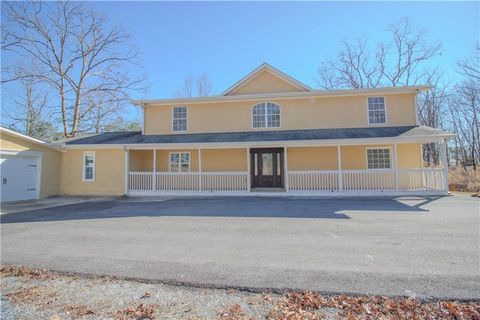 Homes For Sale - 116 Little Lane<br/> Lula, GA 30554