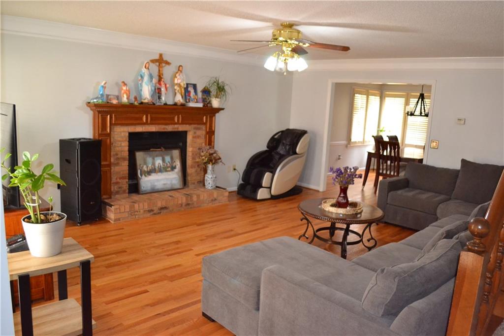 1530 N Milford Creek Lane SW