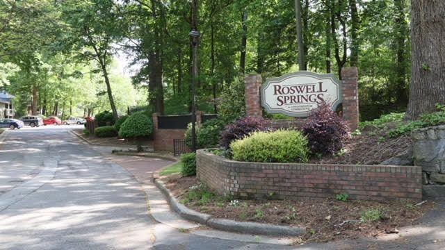 310 Warm Springs Circle, Roswell, Georgia image 1