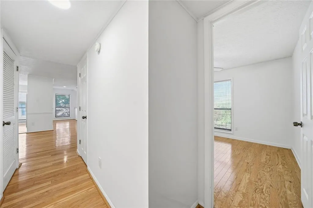 Atlanta, Georgia 30350, United States, 2 Bedrooms Bedrooms, ,2 BathroomsBathrooms,Residential,Active,254649