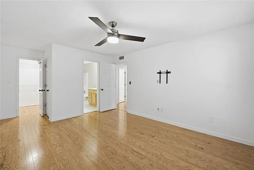 Atlanta, Georgia 30350, United States, 2 Bedrooms Bedrooms, ,2 BathroomsBathrooms,Residential,Active,254649