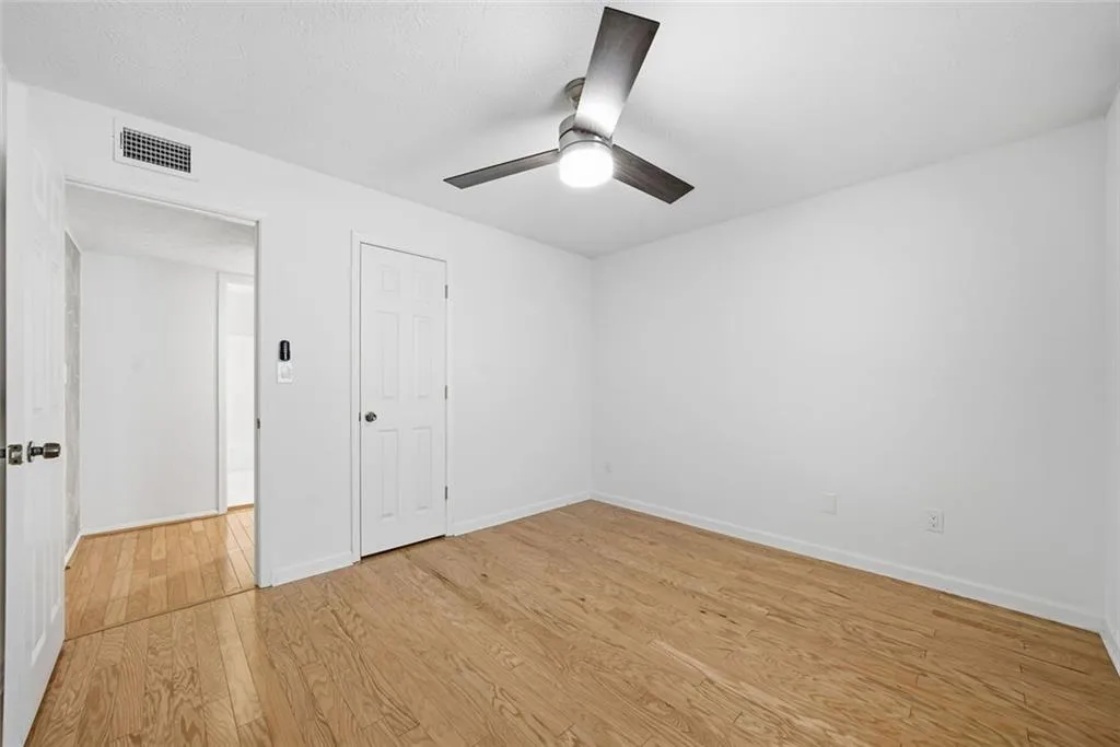 Atlanta, Georgia 30350, United States, 2 Bedrooms Bedrooms, ,2 BathroomsBathrooms,Residential,Active,254649