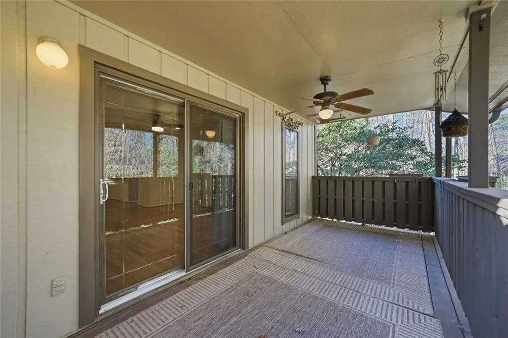 Atlanta, Georgia 30350, United States, 2 Bedrooms Bedrooms, ,2 BathroomsBathrooms,Residential,Active,254649