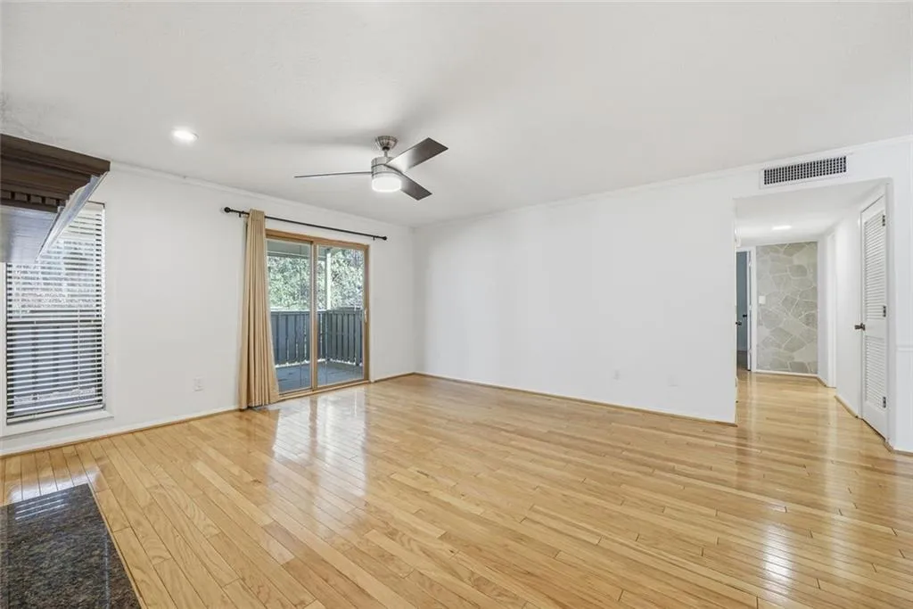 Atlanta, Georgia 30350, United States, 2 Bedrooms Bedrooms, ,2 BathroomsBathrooms,Residential,Active,254649