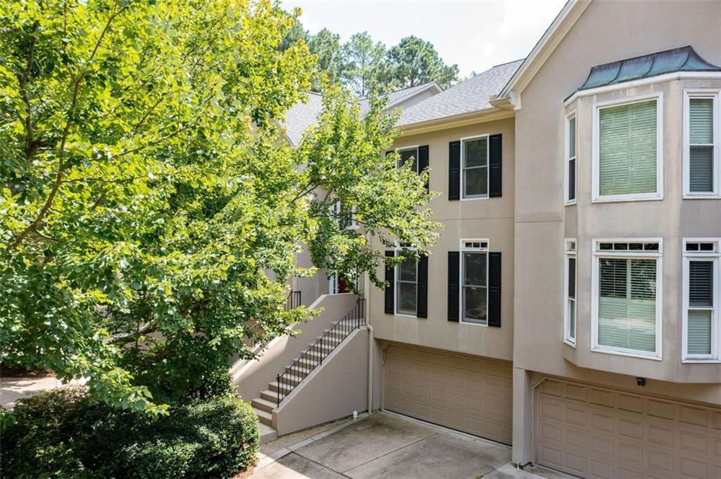 2515 Oak Quarters SE