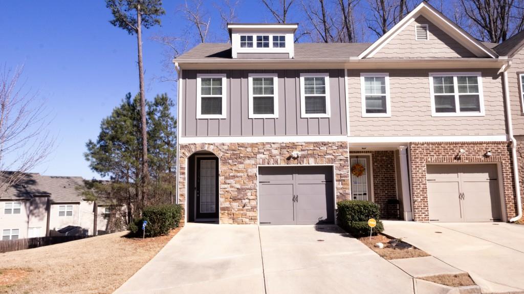 2256 Triple Crown Lane, Lithonia, Georgia image 2