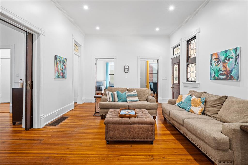 684 Peeples Street SW