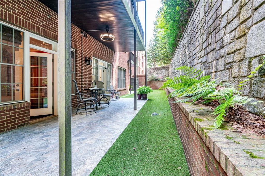 Greystone at Vinings - Residential