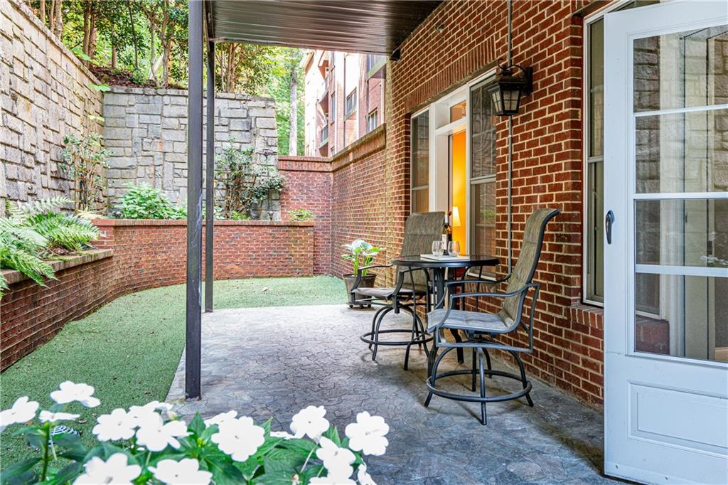 Greystone at Vinings - Residential