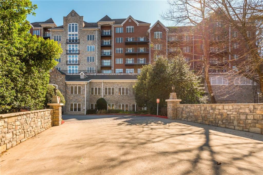 Greystone at Vinings - Residential