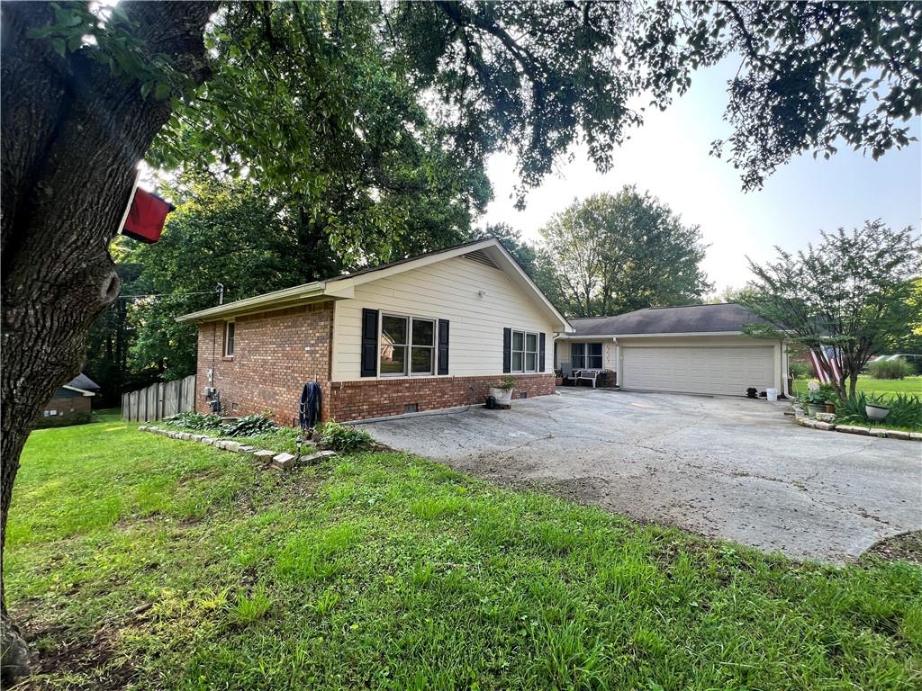 2194 Meadow Drive