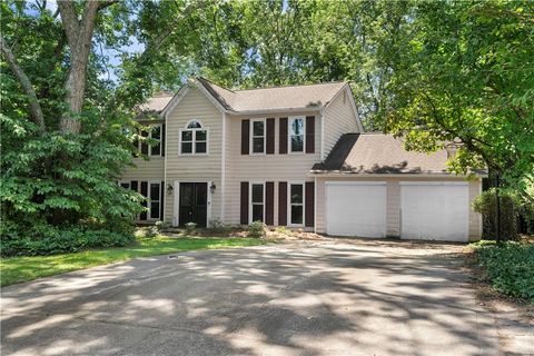 Homes For Sale - 1359 Summit Lane<br/> Acworth, GA 30102