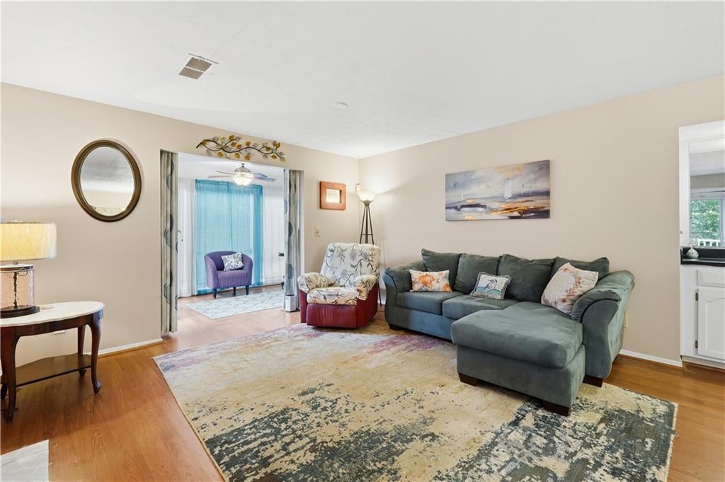 1624 Raleigh Circle SE 1624