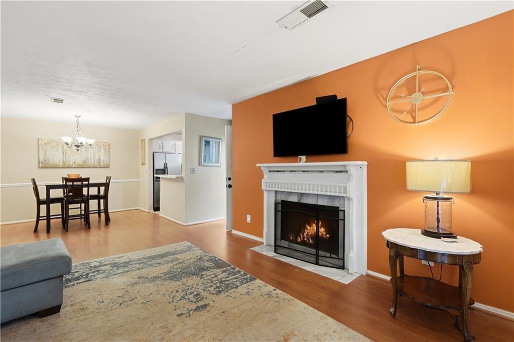 1624 Raleigh Circle SE 1624