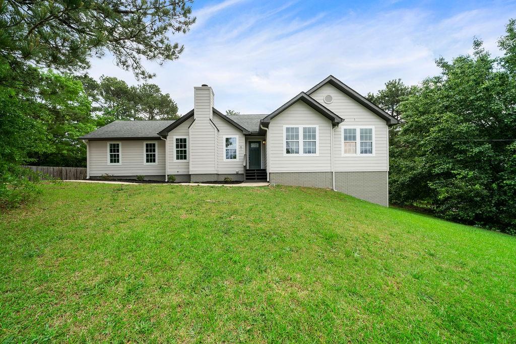 61 Brenda Court, Newnan, Georgia image 1