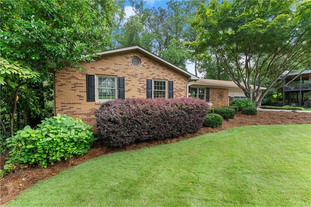 290 Cochran Drive
